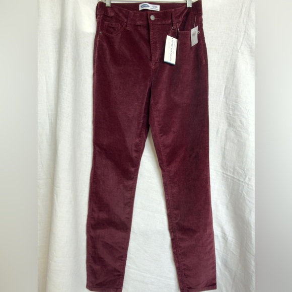 Old Navy Denim - Old Navy High-Waisted Rockstar Super Skinny Velvet Jeans, Size 8, New with Tags
